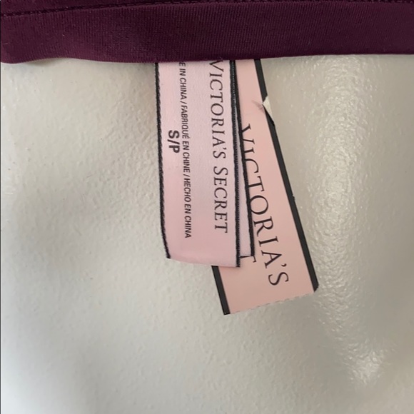 Victoria’s Secret Maroon Diamond Ice Sparkles Bra - Picture 6 of 7